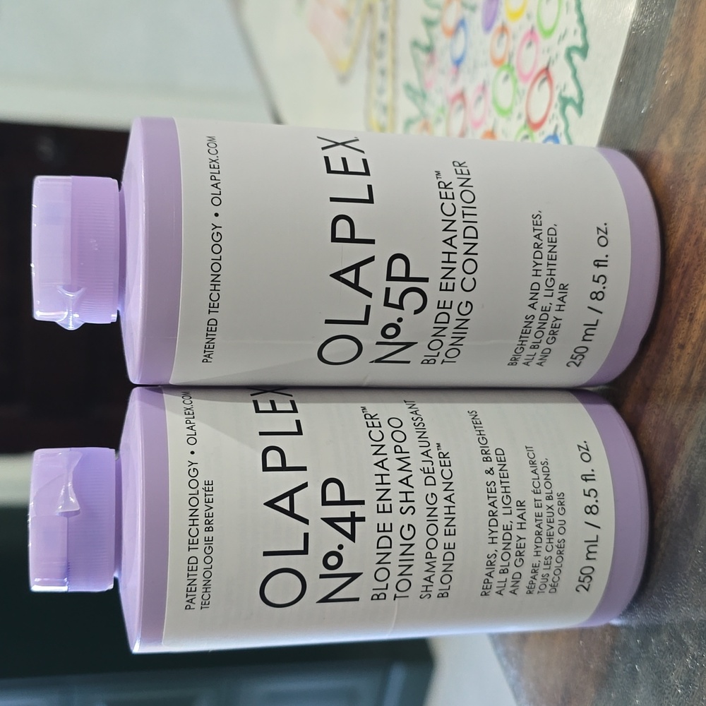 Olaplex Blonde Enhancer Toning Shampoo And Conditioner Set